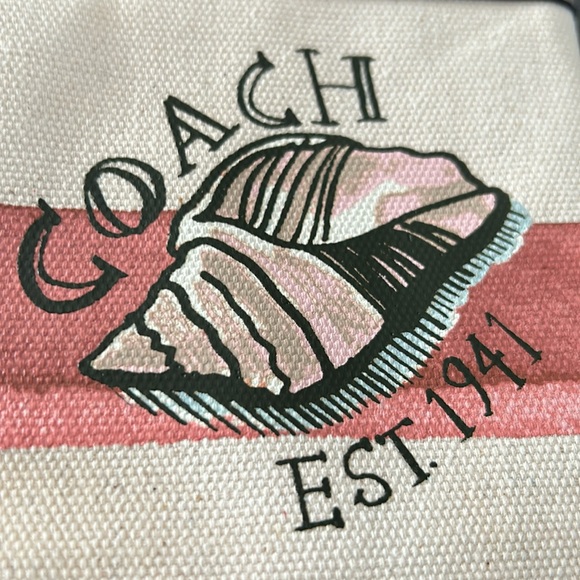 COACH Pebbled Sands Wristlet Medium Clutch - Picture 2 of 7